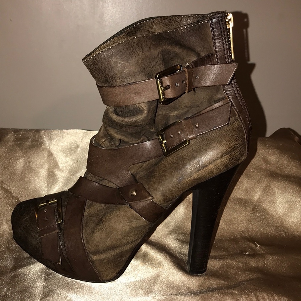MK Ankle Books